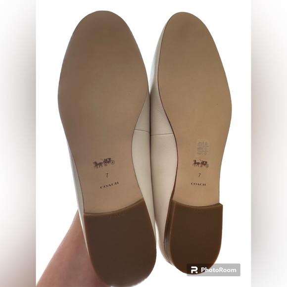 COACH Sienna Slide in Chalk size 7. New with box - Picture 4 of 5